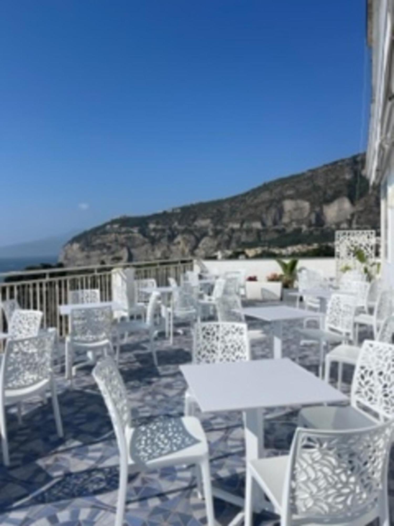 Hotel Klein Wien Piano di Sorrento Exterior photo