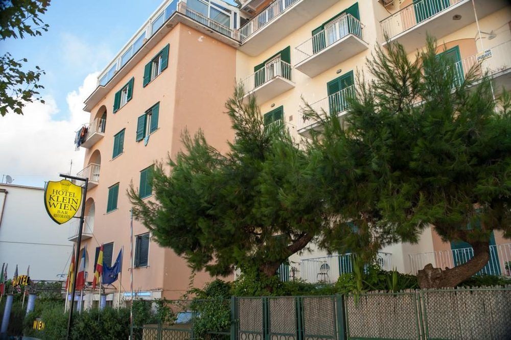 Hotel Klein Wien Piano di Sorrento Exterior photo